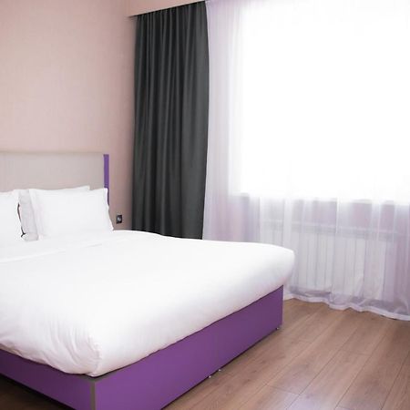 City Hotel Shymkent Exterior foto