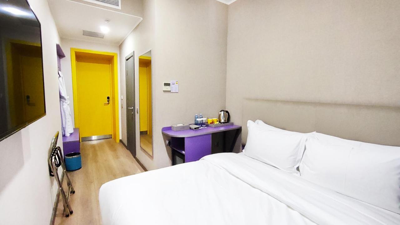 City Hotel Shymkent Exterior foto
